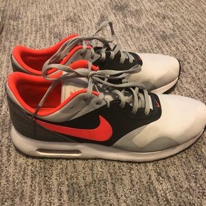 Men’s Nike athletic shoes